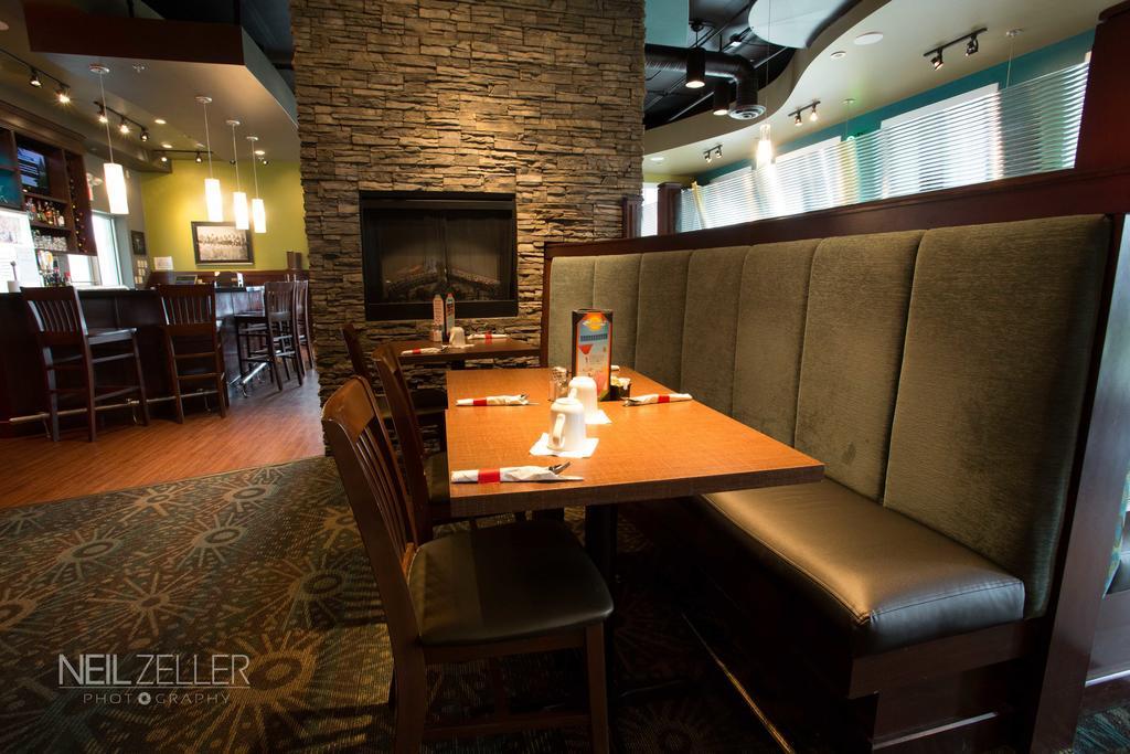 Days Inn & Suites By Wyndham Edmonton Airport Leduc Exterior foto
