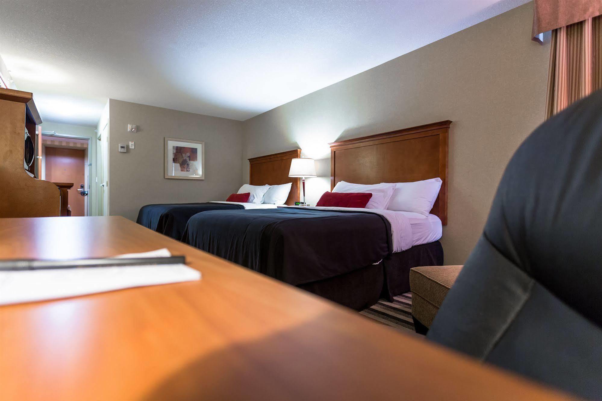 Days Inn & Suites By Wyndham Edmonton Airport Leduc Exterior foto